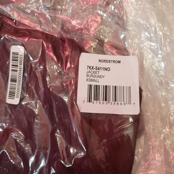 NWT BLANKNYC Faux Suede Drapey Jacket In Burgundy Size‎ XS - Picture 3 of 4